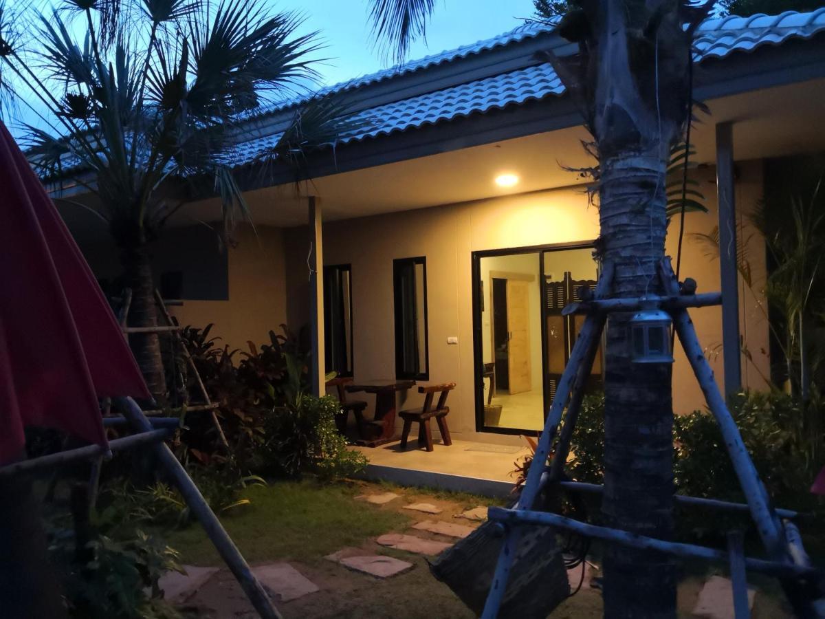 Tropical House​ Hotel Hua Hin Exterior foto